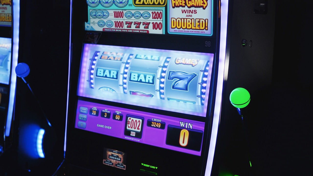 win4d login live dealer table interface on mobile showing Hongkong Pools schedule